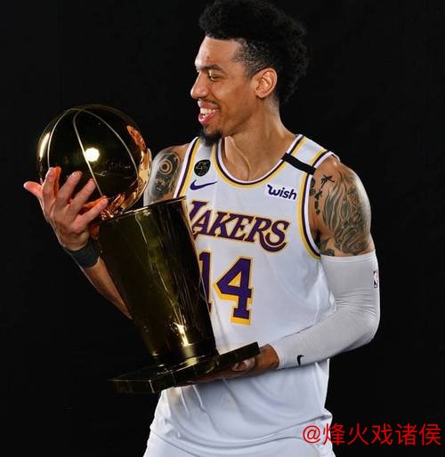 37岁三冠后卫宣布退役,告别15年NBA职业生涯 37岁三冠后卫宣布退役,告别15年NBA职业生涯