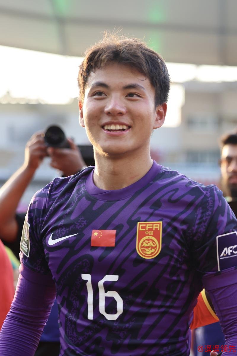 被队友抛起的瞬间，我曾梦到过——专访U23国足门将李昊