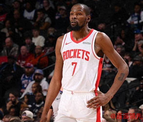 裁判亲口承认漏判！杜兰特干扰球不吹，火箭队加时惜败，球迷：正义必胜